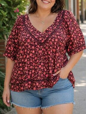 Old Navy Floral V-Neck Eyelet Trim Cotton Blend Boho Peasant Top Plus Size